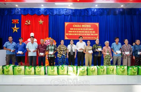 Lan toả nghĩa tình trong hành trình về nguồn tại Cà Mau