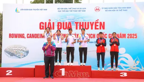 Thể thao Cà Mau giành thêm HCV Canoeing, Rowing máy
