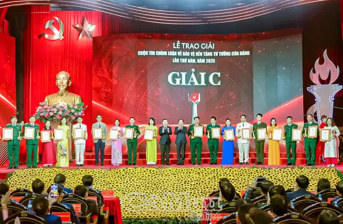 Củng cố niềm tin, khơi dậy khát vọng