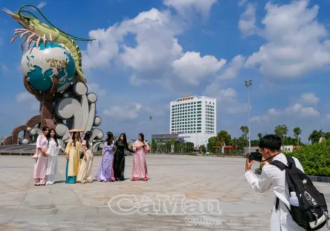 Sắc xuân truyền thống giữa nhịp sống hiện đại