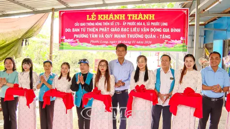 Nhiều nhịp cầu mới cho vùng xa