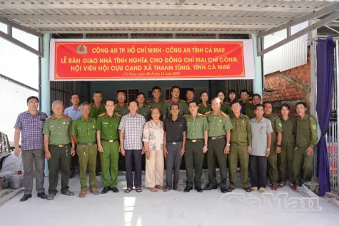 Thêm 5 căn nhà tình nghĩa được bàn giao cho hội viên Hội Cựu CAND