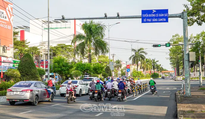 Tổ chức lại các nút giao thông, giảm ùn tắc giờ cao điểm