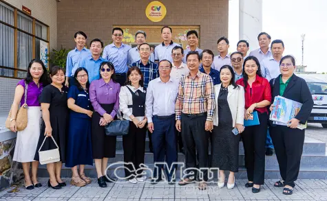 Báo và phát thanh, truyền hình tỉnh An Giang thăm, làm việc với Báo và phát thanh, truyền hình Cà Mau