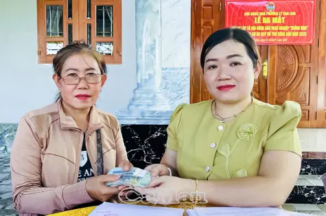 Giải ngân 700 triệu đồng Quỹ Hỗ trợ nông dân