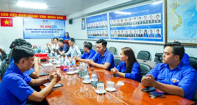 Tập huấn kỹ thuật phục hồi ảnh tư liệu Mẹ Việt Nam anh hùng và liệt sĩ