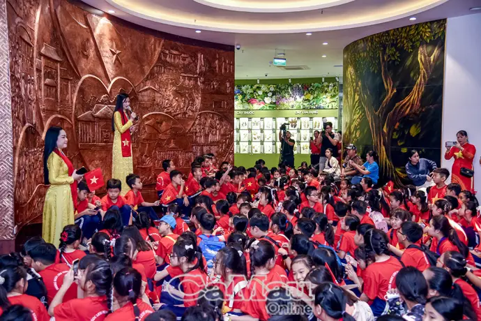 Ý nghĩa, hấp dẫn hoạt động ngoại khóa tìm hiểu lịch sử Đảng