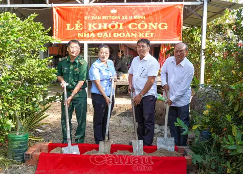 Thêm mái ấm Đại đoàn kết cho hộ nghèo