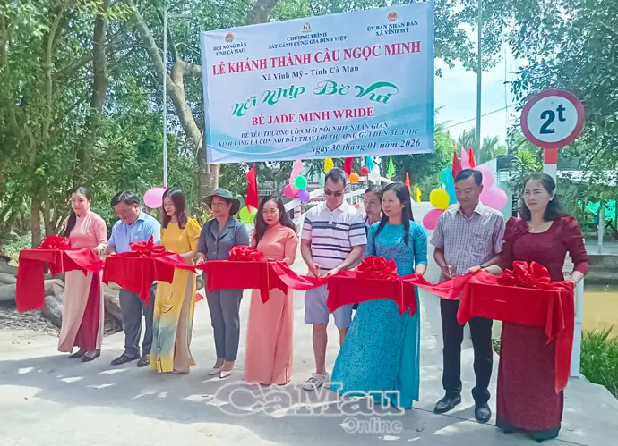 Khánh thành cầu nối giao thông 4 ấp của xã Vĩnh Mỹ