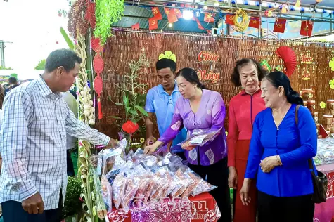 Rộn ràng chuỗi sự kiện mừng Đảng, mừng Xuân