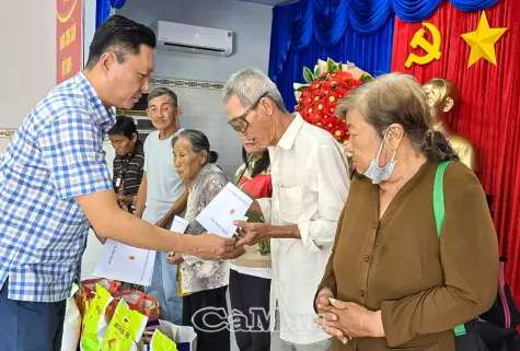 Chăm lo Tết Bính Ngọ cho hộ có hoàn cảnh khó khăn