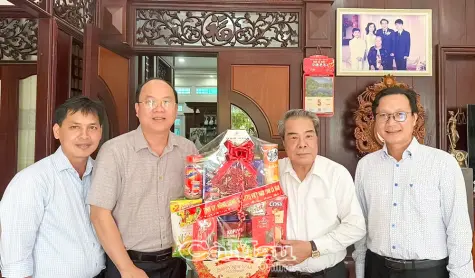 Bí thư Tỉnh uỷ thăm, chúc Tết đồng chí Dương Thanh Bình