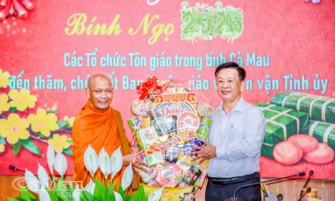 Các tổ chức tôn giáo chúc Tết Ban Tuyên giáo và Dân vận Tỉnh uỷ Cà Mau