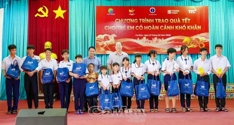 Tết yêu thương cho trẻ em hoàn cảnh khó khăn