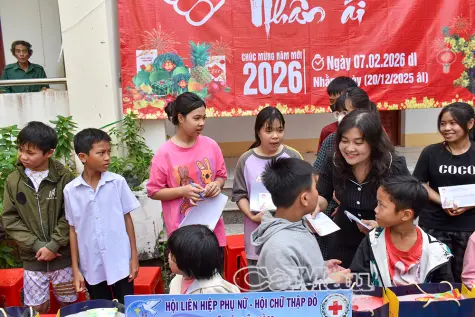 Ấm áp Tết Nhân ái tại miền biển