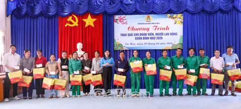 Gần 10.000 đoàn viên, người lao động được nhận quà Tết của công đoàn