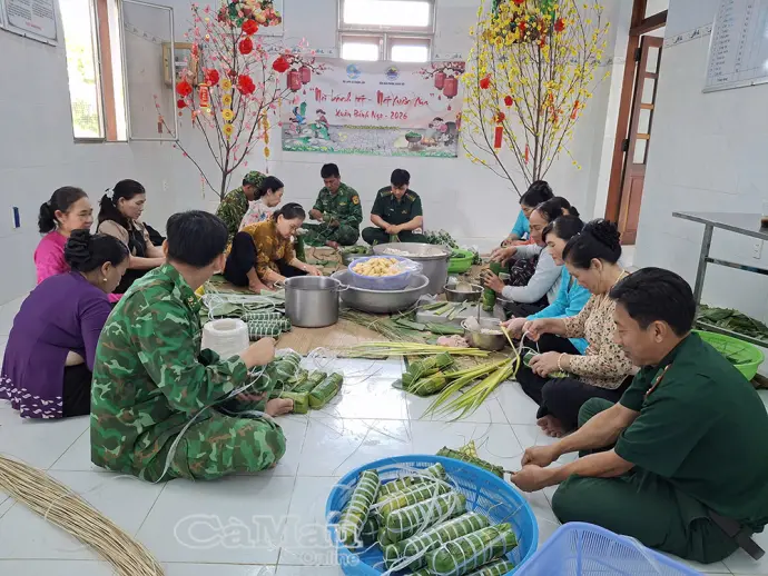 Mang xuân ấm đến vùng biển