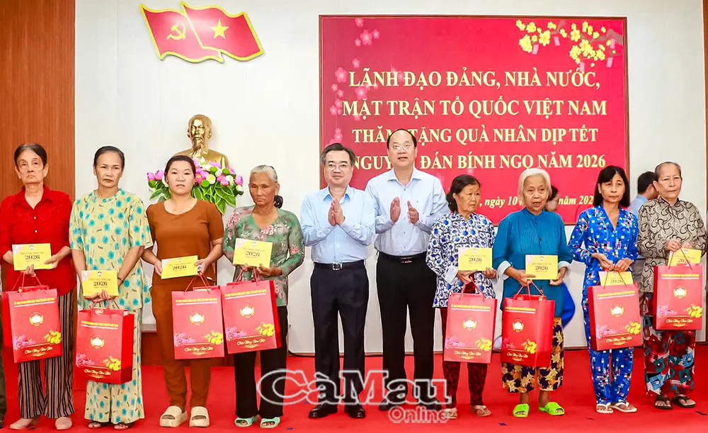 Trưởng Ban Chính sách, chiến lược Trung ương Nguyễn Thanh Nghị thăm, chúc Tết tại tỉnh Cà Mau