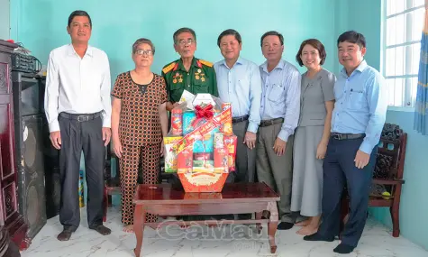 Giữ trọn nghĩa tình xuân mới