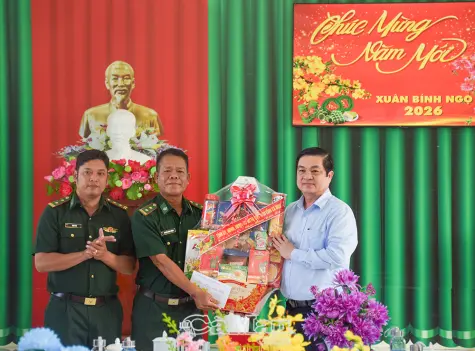 Thăm, chúc Tết các đơn vị giữ gìn an ninh, chủ quyền biển đảo