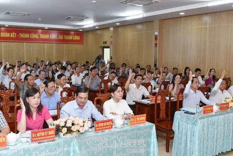 Thống nhất danh sách 18 ứng cử viên đại biểu Quốc hội và 127 ứng cử viên đại biểu HĐND