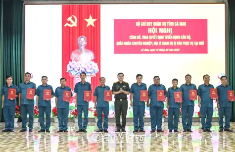 Kiện toàn đội ngũ cán bộ quân sự cơ sở