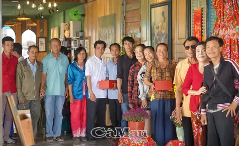 Xuân ấm tình nghệ sĩ