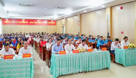 Đổi mới hoạt động các tổ chức chính trị - xã hội, hướng mạnh về cơ sở