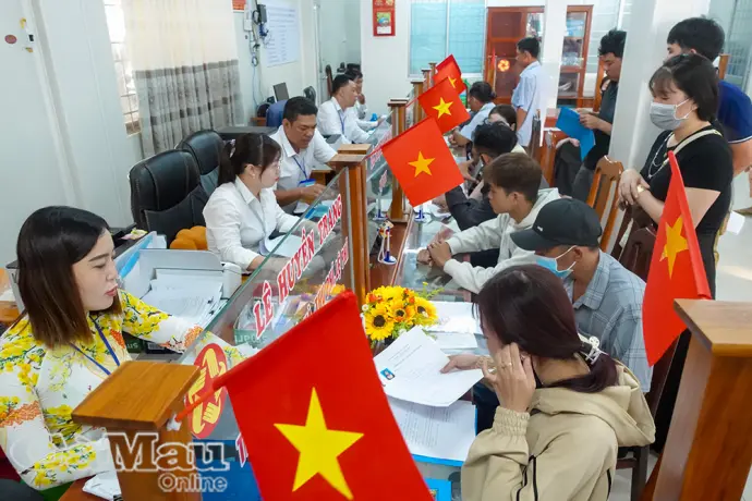 Hồ sơ hành chính tăng cao sau kỳ nghỉ Tết