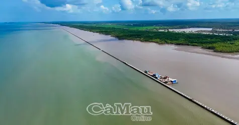 Bờ biển Tây dần được khép kín