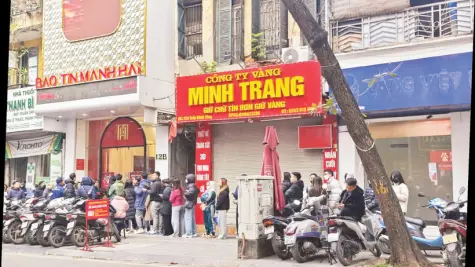 Tỉnh táo trước tâm lý đám đông