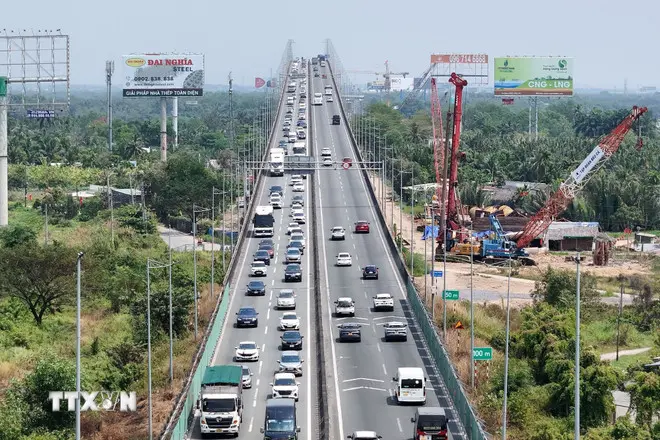 Nhiều chính sách kinh tế quan trọng có hiệu lực từ tháng Ba