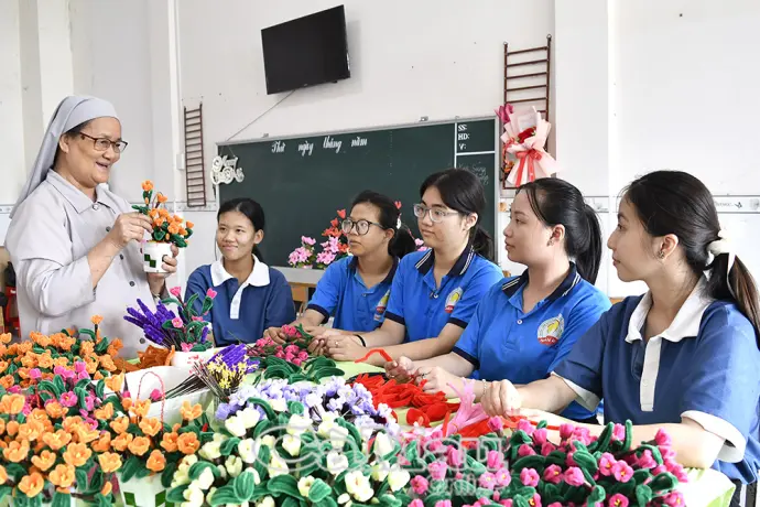 Lòng nhân ái và sự sẻ chia