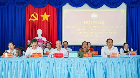 Tăng cường tiếp xúc cử tri trước ngày bầu cử