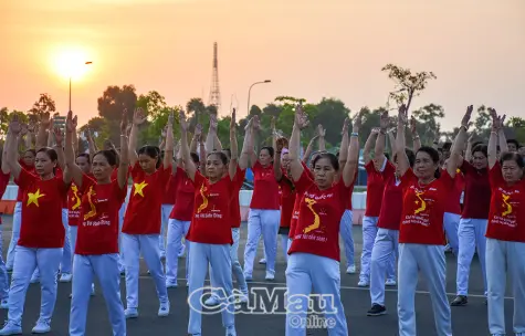 Tuổi già gương sáng