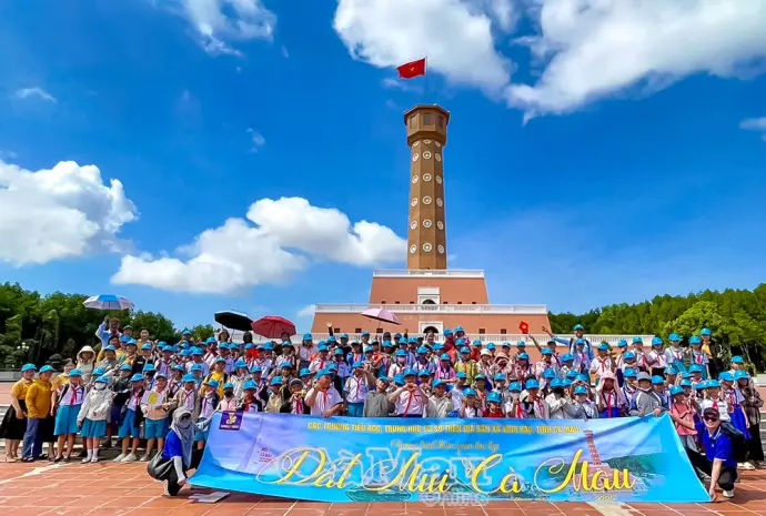 Du lịch khởi động ấn tượng