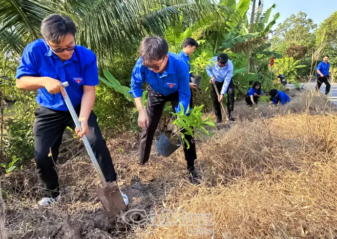 Sức trẻ chung tay xây dựng quê hương