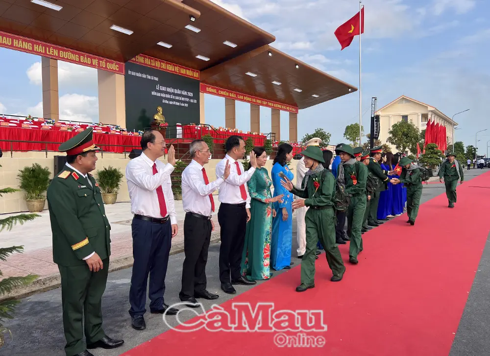 Hơn 2.300 thanh niên Cà Mau hăng hái nhập ngũ bảo vệ Tổ quốc