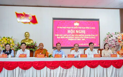 Các ứng cử viên tiếp tục gặp gỡ, lắng nghe tâm tư, nguyện vọng của cử tri