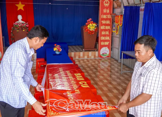 Xóm biển hướng về ngày hội toàn dân