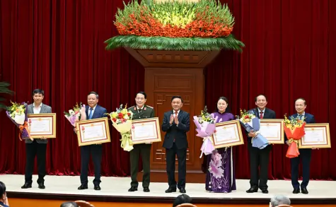 Tiếp tục đưa tinh thần đổi mới, trách nhiệm cao và khí thế Đại hội XIV vào công tác hằng ngày