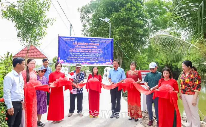 Xã Phong Hiệp đẩy mạnh xã hội hoá phát triển hạ tầng giao thông nông thôn