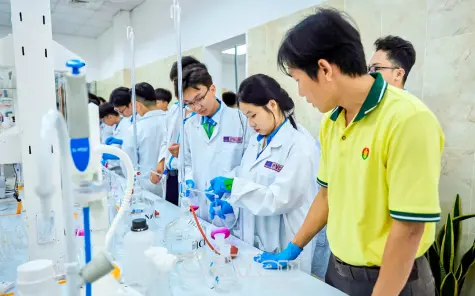 Những bài học ngoài trang sách