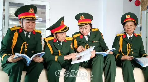 Bản hùng ca nữ pháo binh