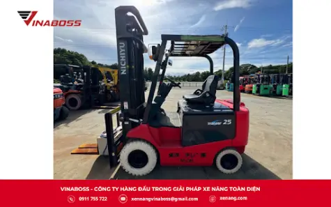 Vinaboss – Lựa chọn đáng tin cậy khi doanh nghiệp cần thuê xe nâng