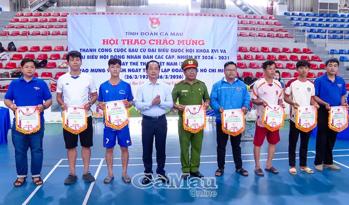 Sôi nổi hội thao của tuổi trẻ chào mừng thành công cuộc bầu cử