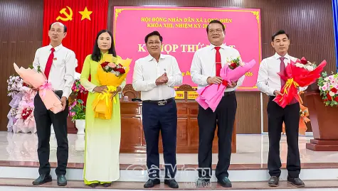 Nhiều địa phương kiện toàn bộ máy chính quyền sau bầu cử