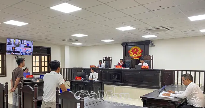 Trộm 4 bánh xe vì ganh ghét, lãnh 9 tháng tù