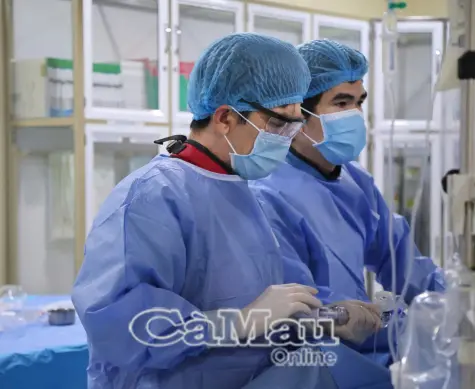 Cứu sống nam thanh niên 33 tuổi sau 3 lần ngưng tim