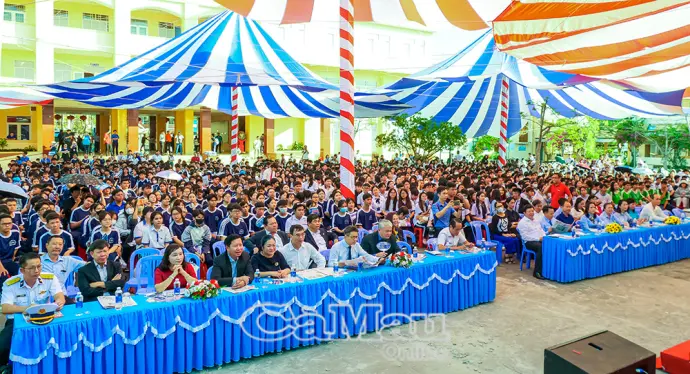 Hơn 3.000 học sinh được tiếp cận thông tin mới nhất về tuyển sinh 2026